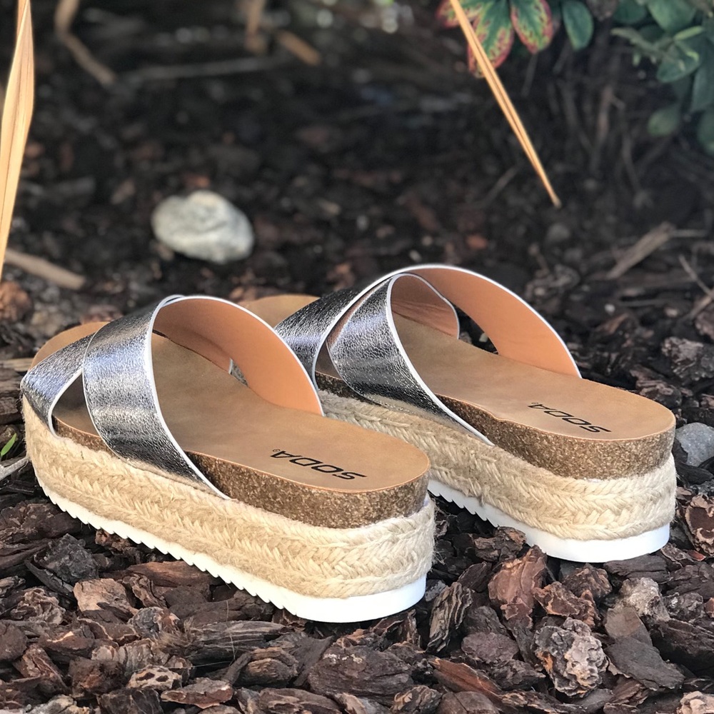Silver cross strap espadrille platform sandals - Picture 6 of 7